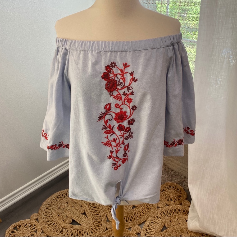BLUE RAIN Off-the-Shoulder Embroidered Blouse